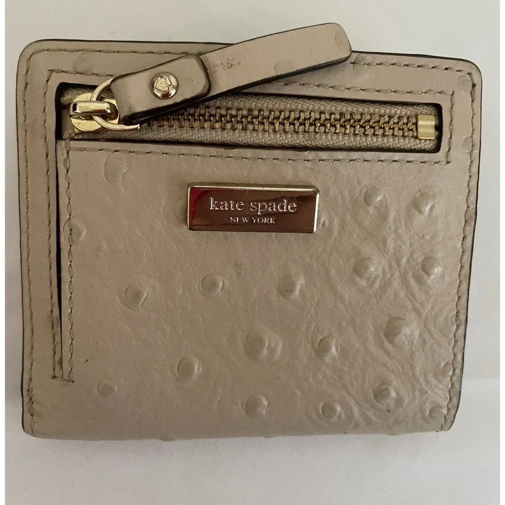 Kate Spade Ostrich Embossed Leather Bifold Wallet Beige Black Bow Detail‎ #645